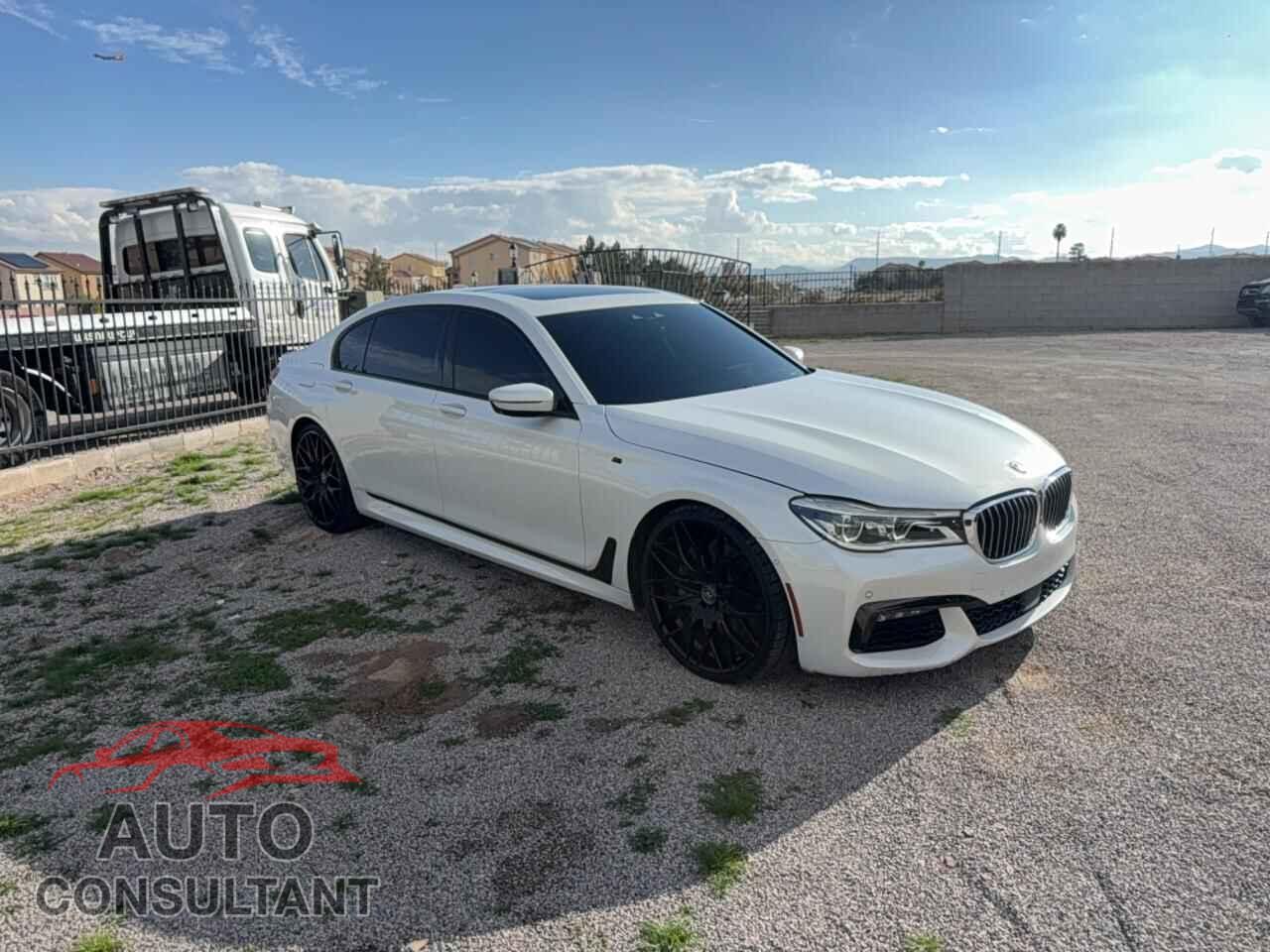 BMW 7 SERIES 2017 - WBA7F0C3XHGM21856