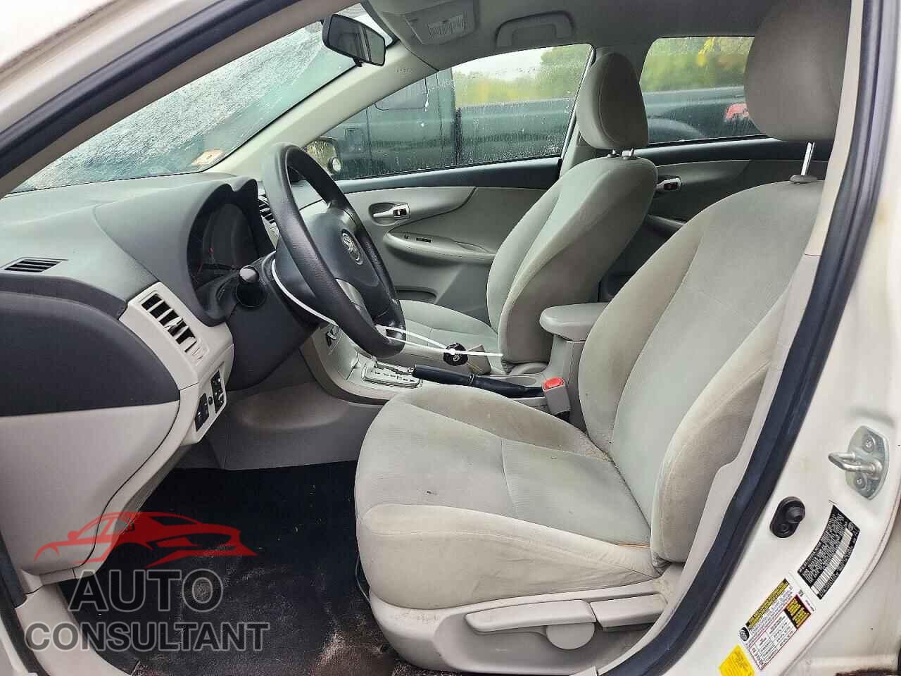 TOYOTA COROLLA 2011 - 2T1BU4EE8BC746858