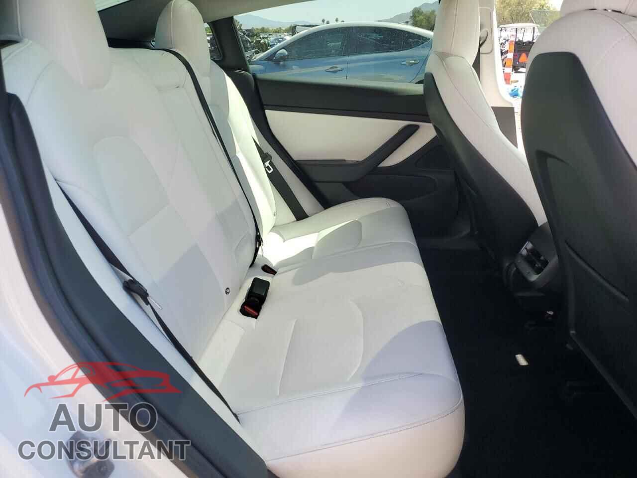 TESLA MODEL 3 2018 - 5YJ3E1EA9JF169524