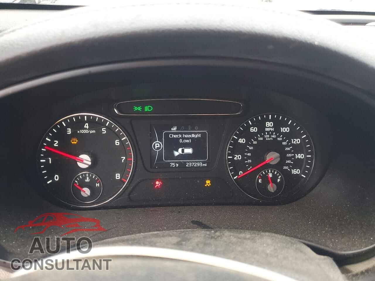 KIA SORENTO 2017 - 5XYPG4A36HG194016