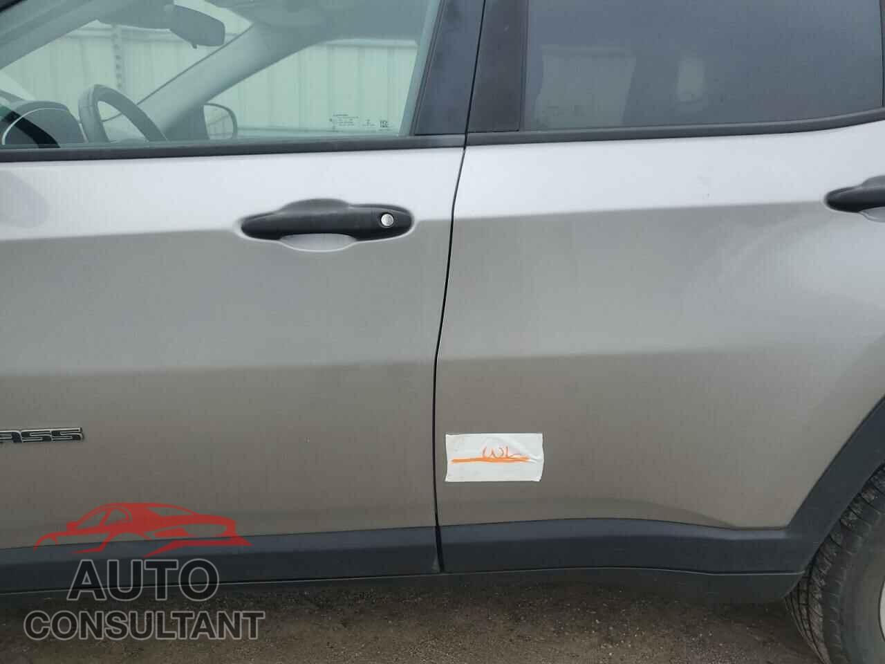 JEEP COMPASS 2018 - 3C4NJDAB4JT191176