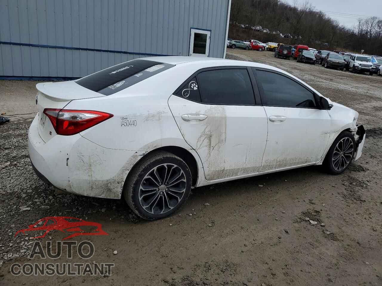 TOYOTA COROLLA 2015 - 2T1BURHE1FC457660
