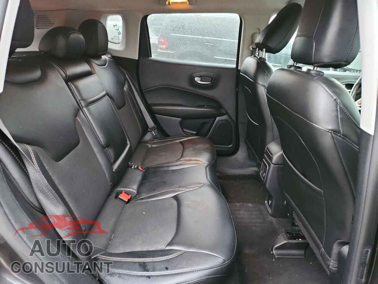 JEEP COMPASS 2018 - 3C4NJDBB7JT270548