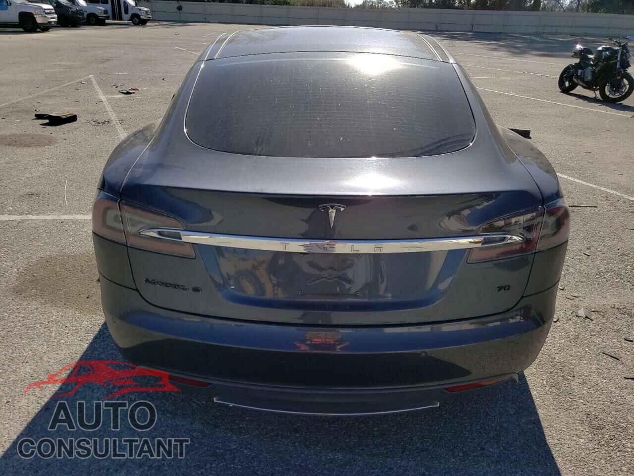 TESLA MODEL S 2015 - 5YJSA1E11FF118985