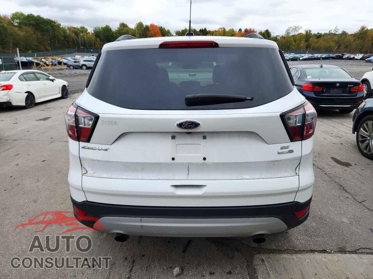 FORD ESCAPE 2018 - 1FMCU9GD1JUC60833
