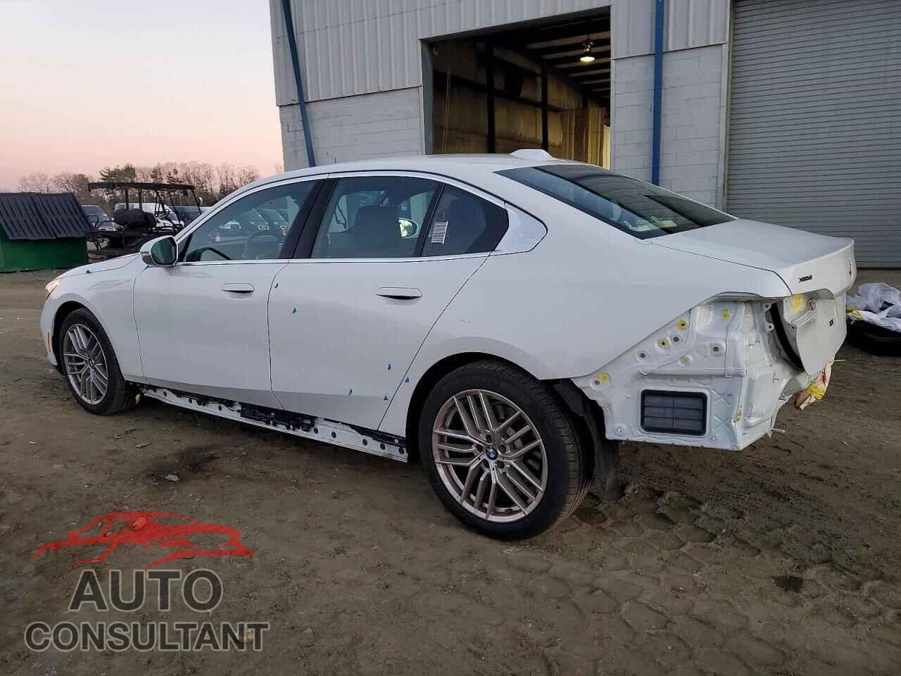 BMW 5 SERIES 2024 - WBA53FJ07RCS60256