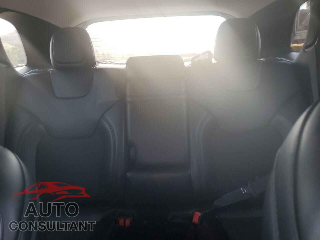 JEEP GRAND CHER 2019 - 1C4PJMLN3KD337560
