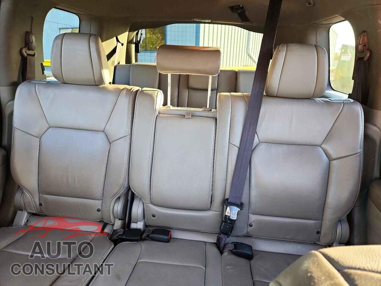 HONDA PILOT 2013 - 5FNYF4H64DB039926