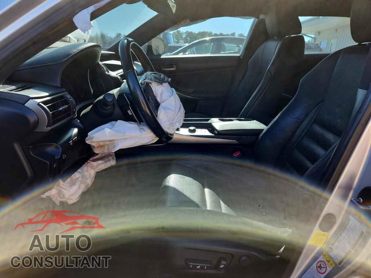LEXUS IS 2018 - JTHBA1D24J5066478