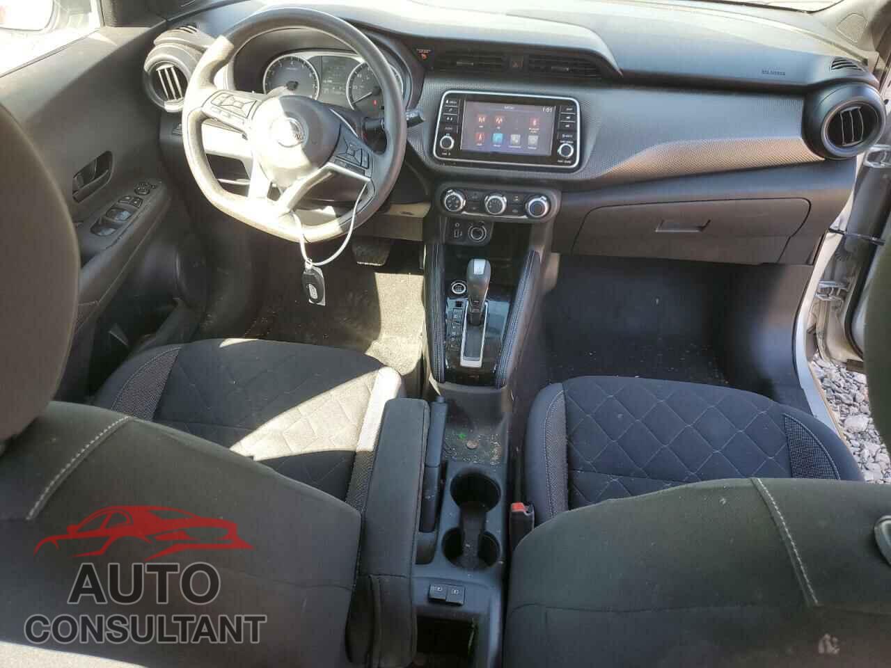 NISSAN KICKS 2019 - 3N1CP5CU3KL503065