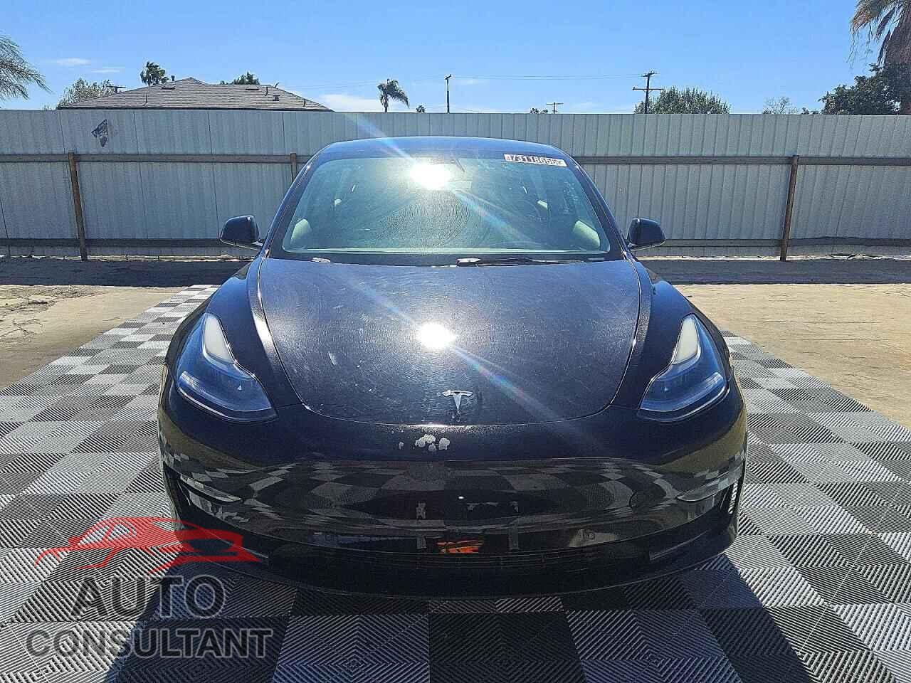 TESLA MODEL 3 2022 - 5YJ3E1EA5NF304021
