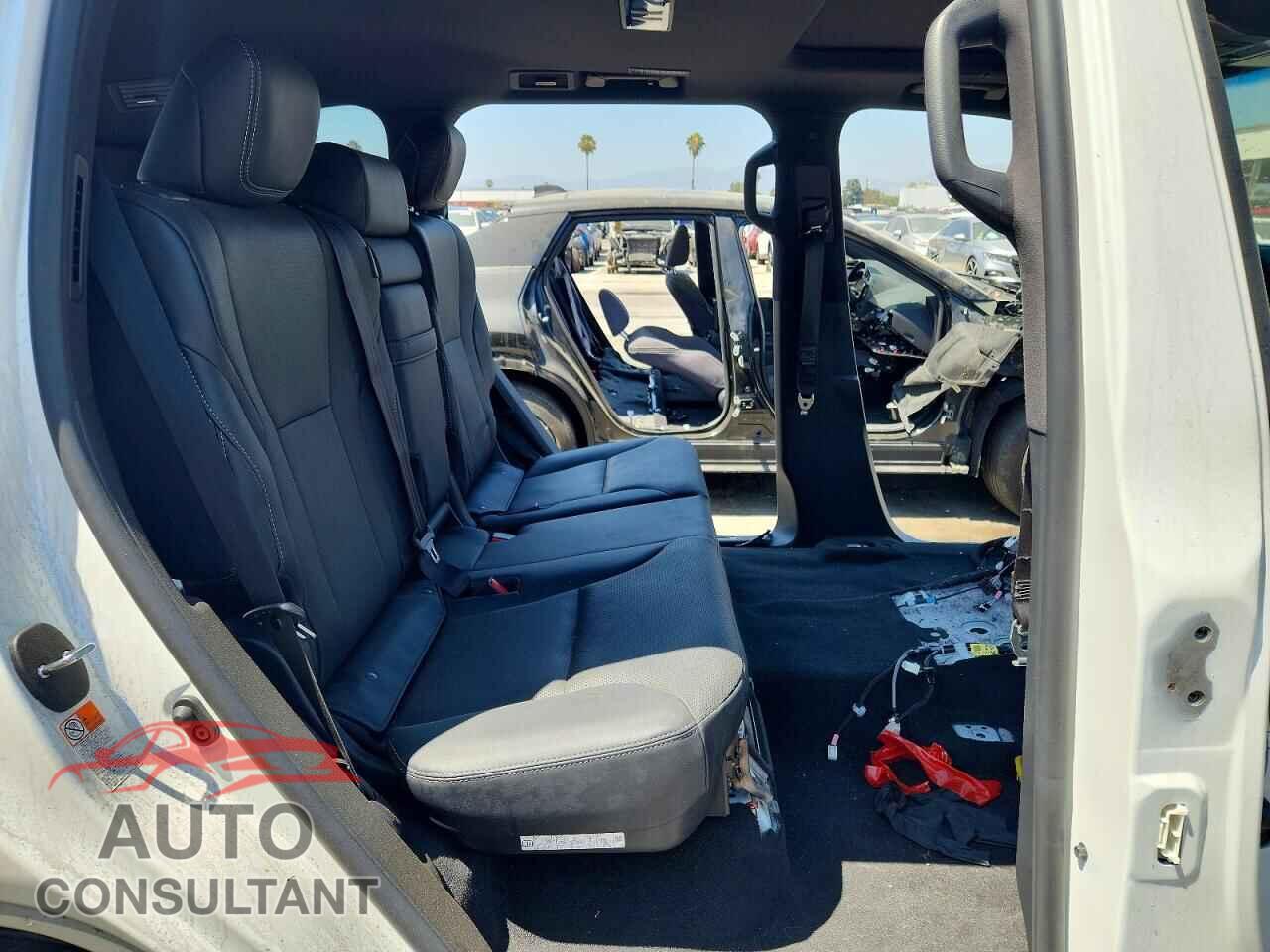 LEXUS UNKNOWN 2025 - JTJGB7CX0S4082413