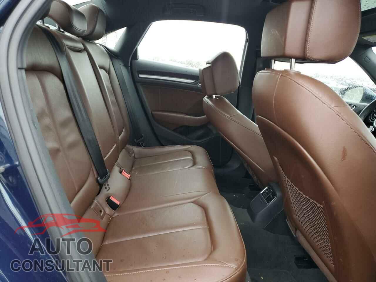 AUDI A3 2019 - WAUBEGFF4KA113894