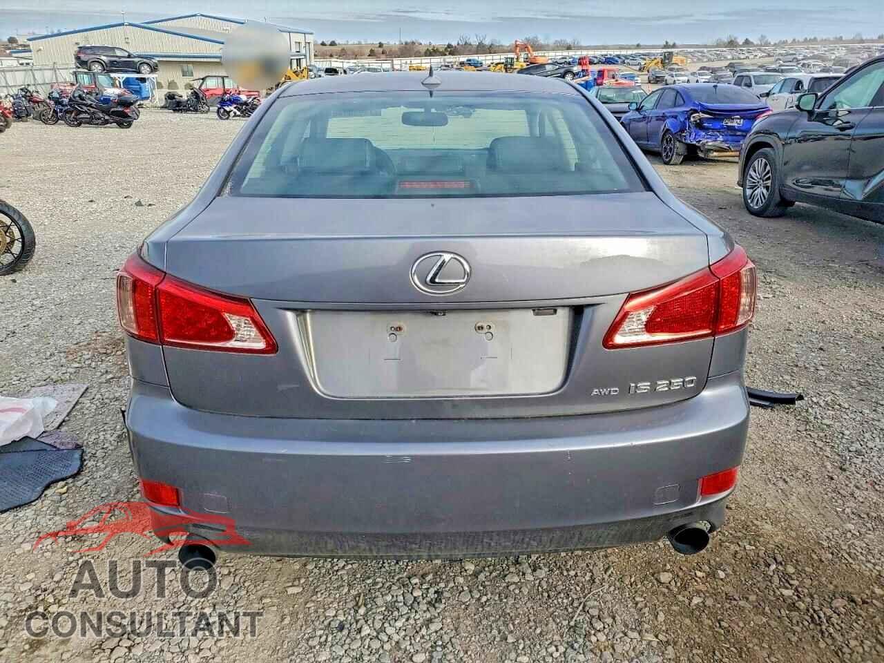 LEXUS IS 2012 - JTHCF5C22C5057845