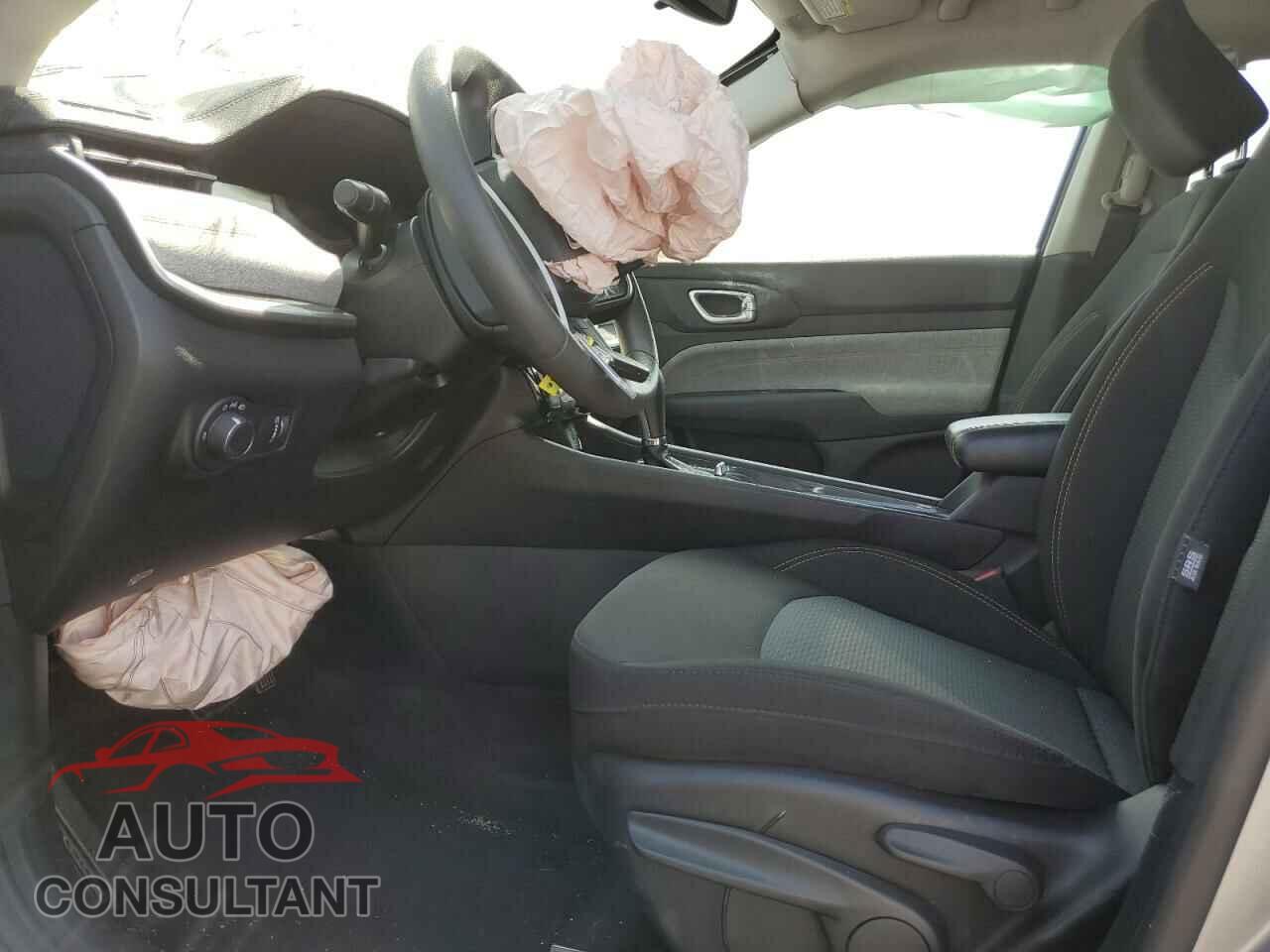 JEEP COMPASS 2022 - 3C4NJDAB2NT214024