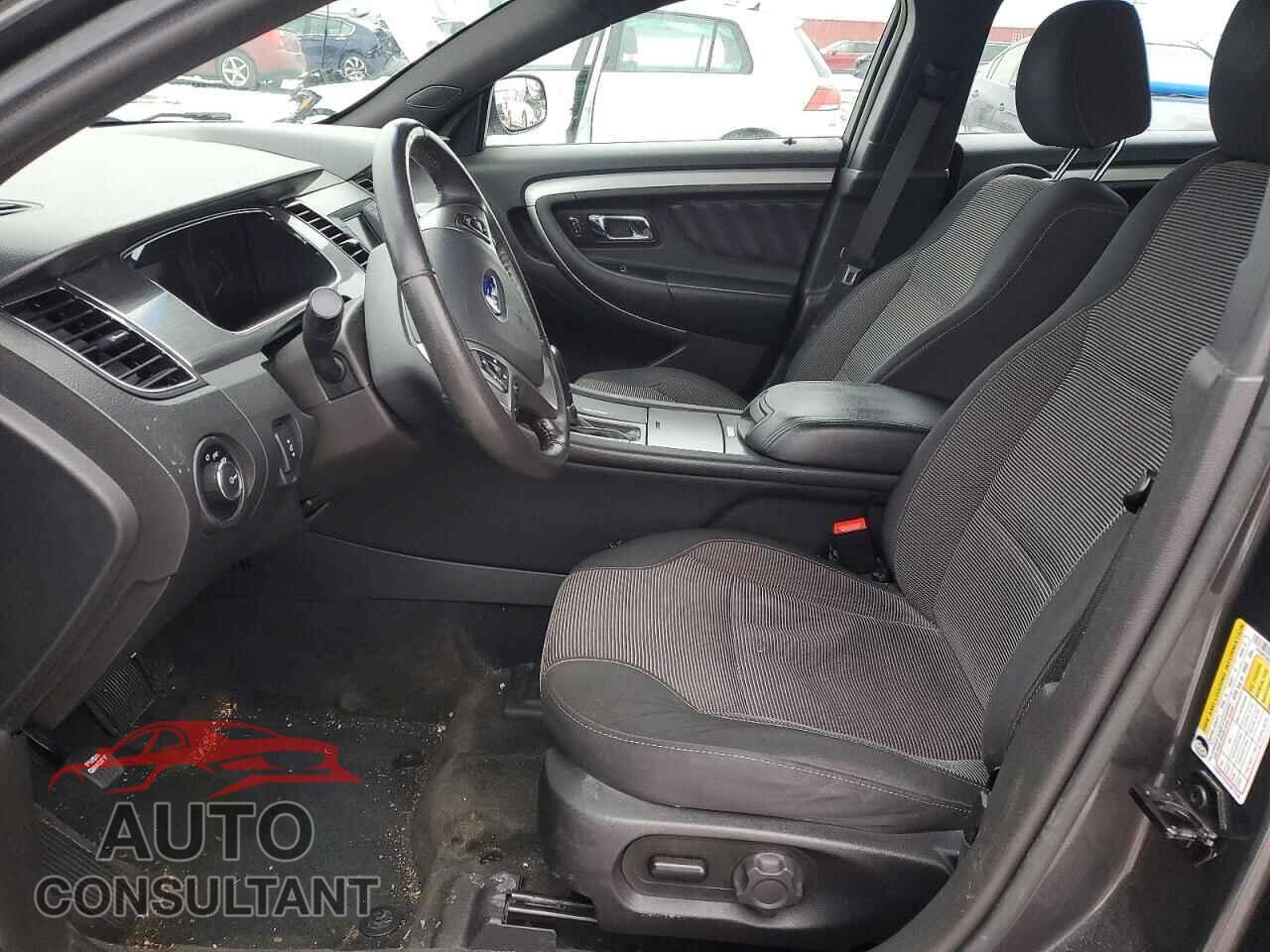 FORD TAURUS 2017 - 1FAHP2E84HG123009