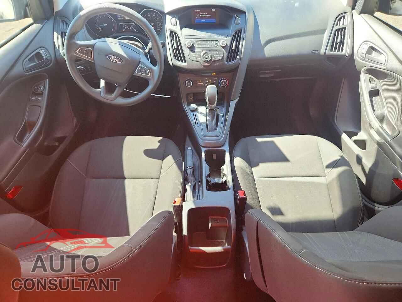 FORD FOCUS 2018 - 1FADP3E2XJL312213
