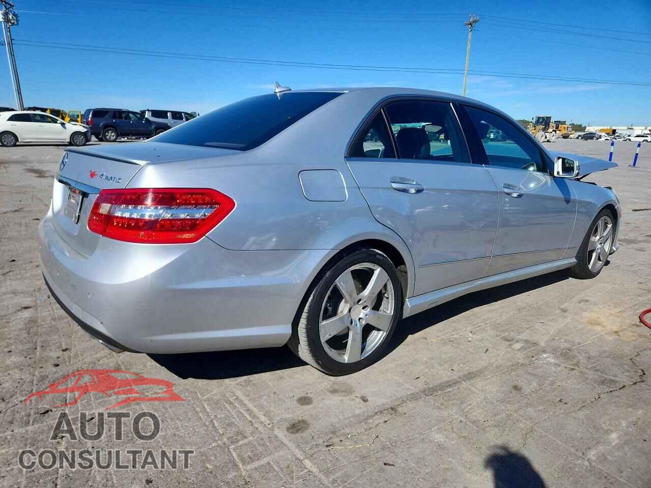 MERCEDES-BENZ E-CLASS 2010 - WDDHF8HB0AA103555