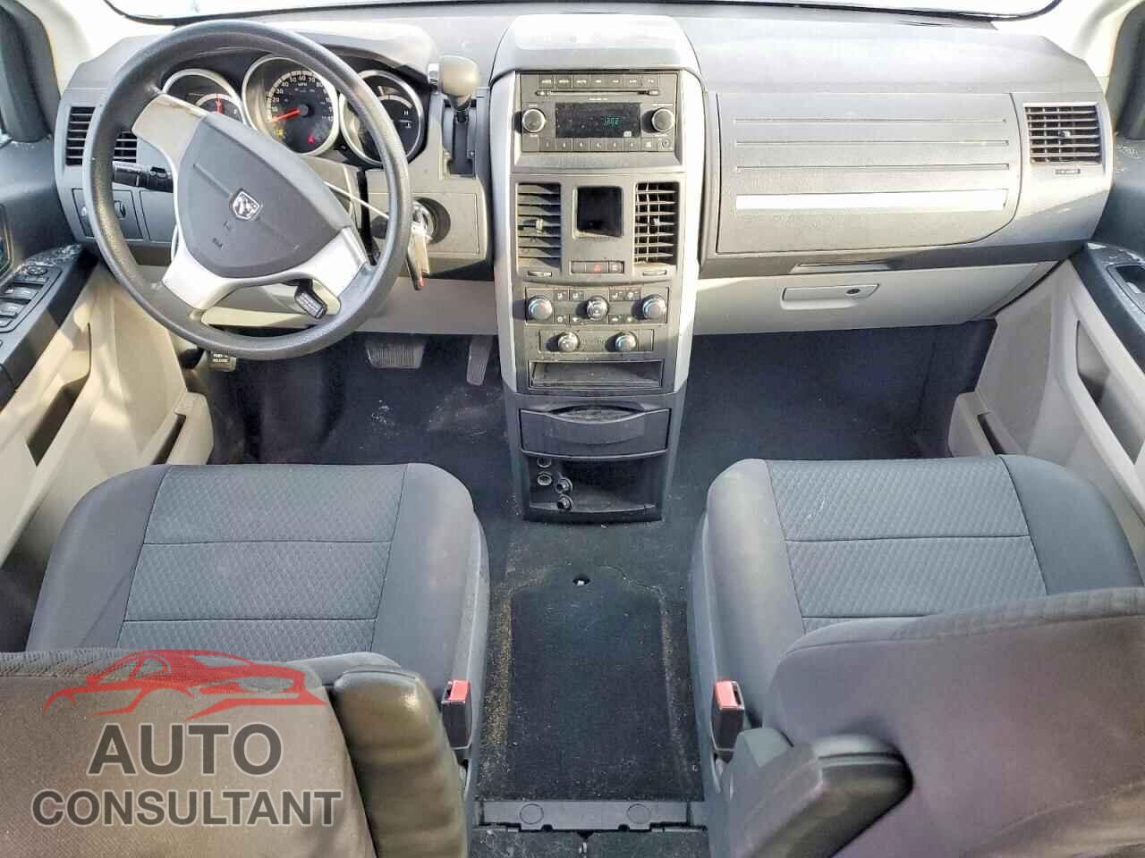 DODGE CARAVAN 2010 - 2D4RN4DE8AR318741