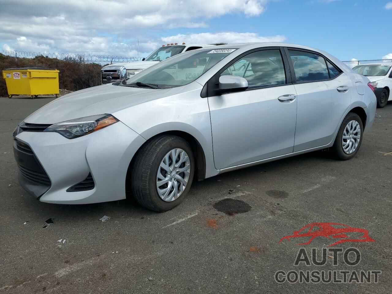 TOYOTA COROLLA 2018 - 5YFBURHE2JP771066