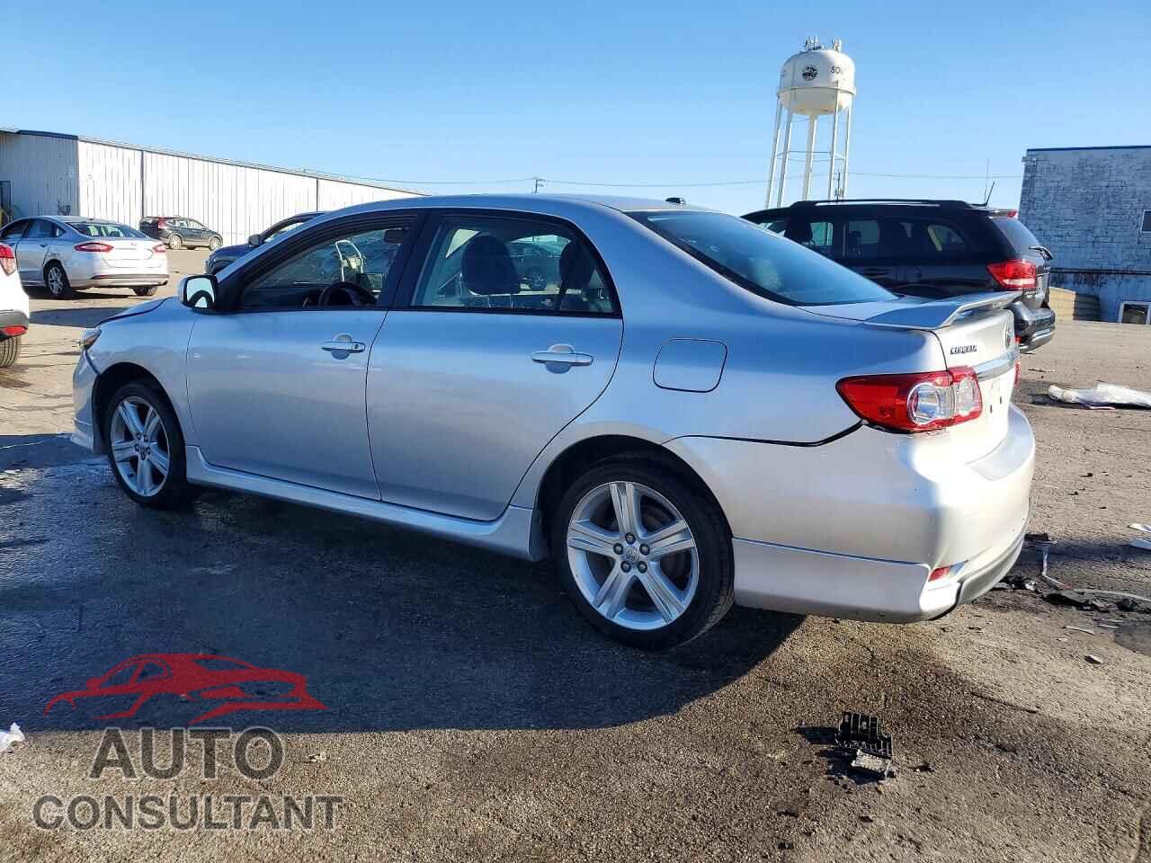 TOYOTA COROLLA 2013 - 2T1BU4EE1DC033156