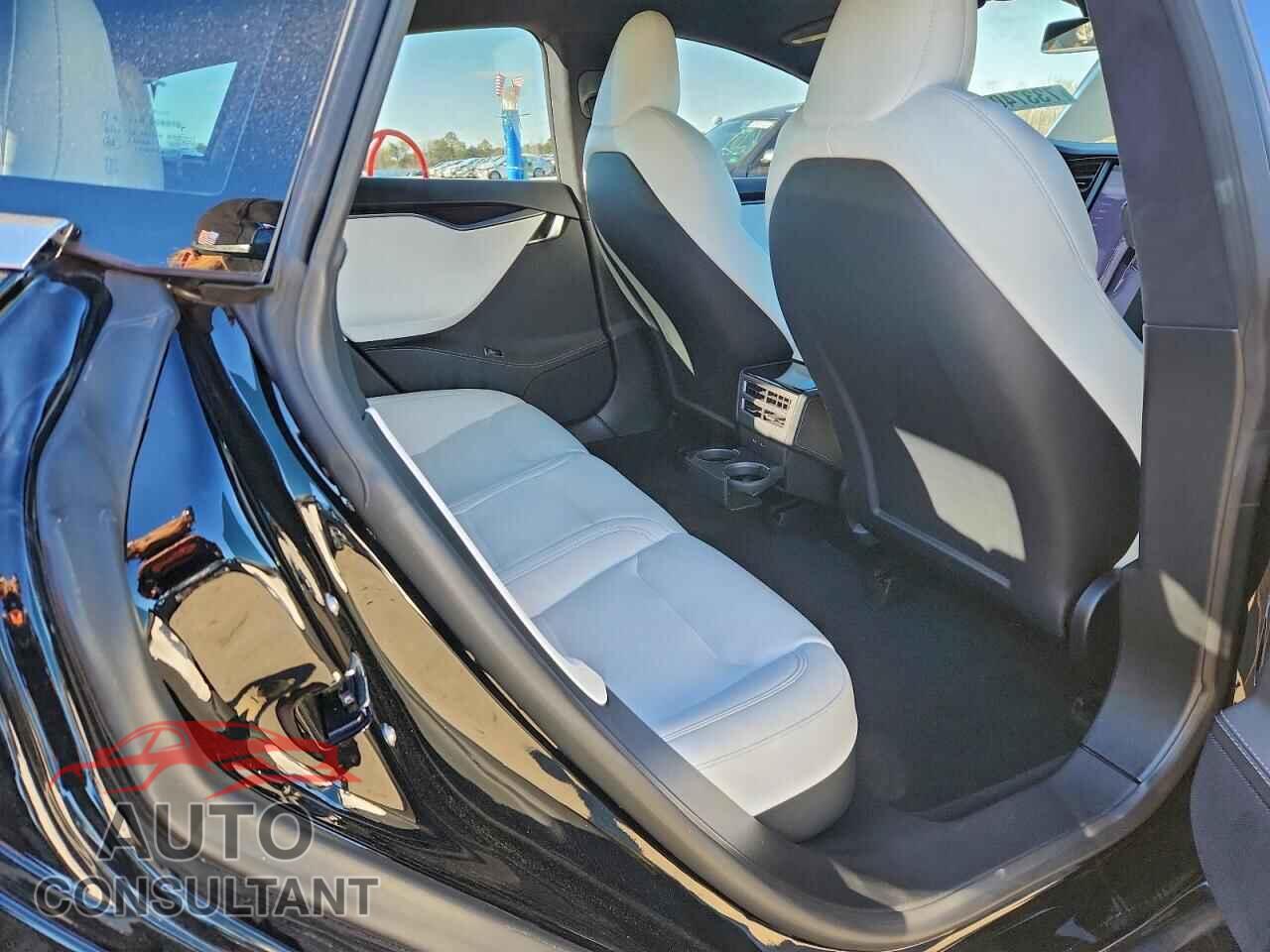 TESLA MODEL S 2020 - 5YJSA1E24LF366880