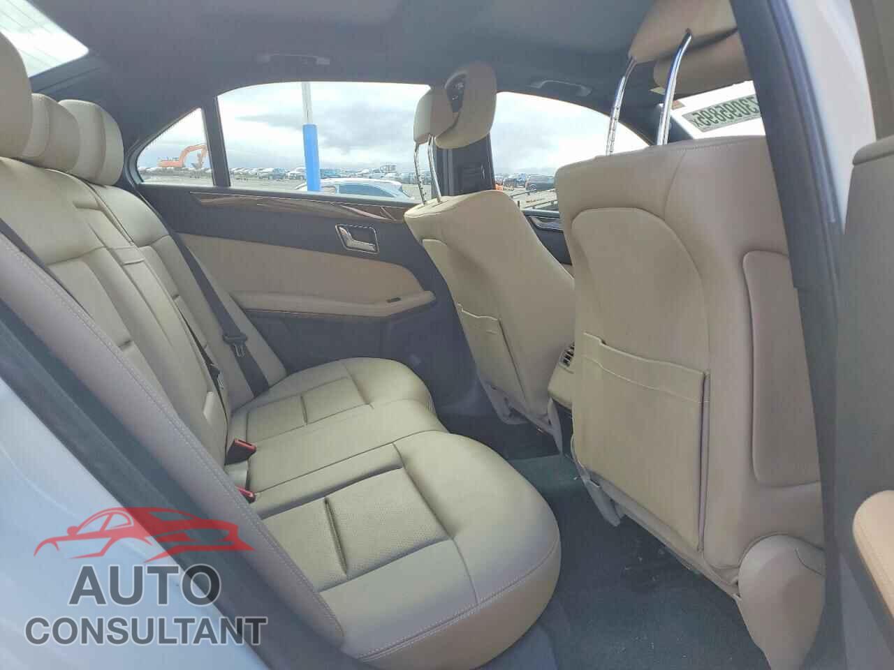 MERCEDES-BENZ E-CLASS 2011 - WDDHF5GB9BA413429