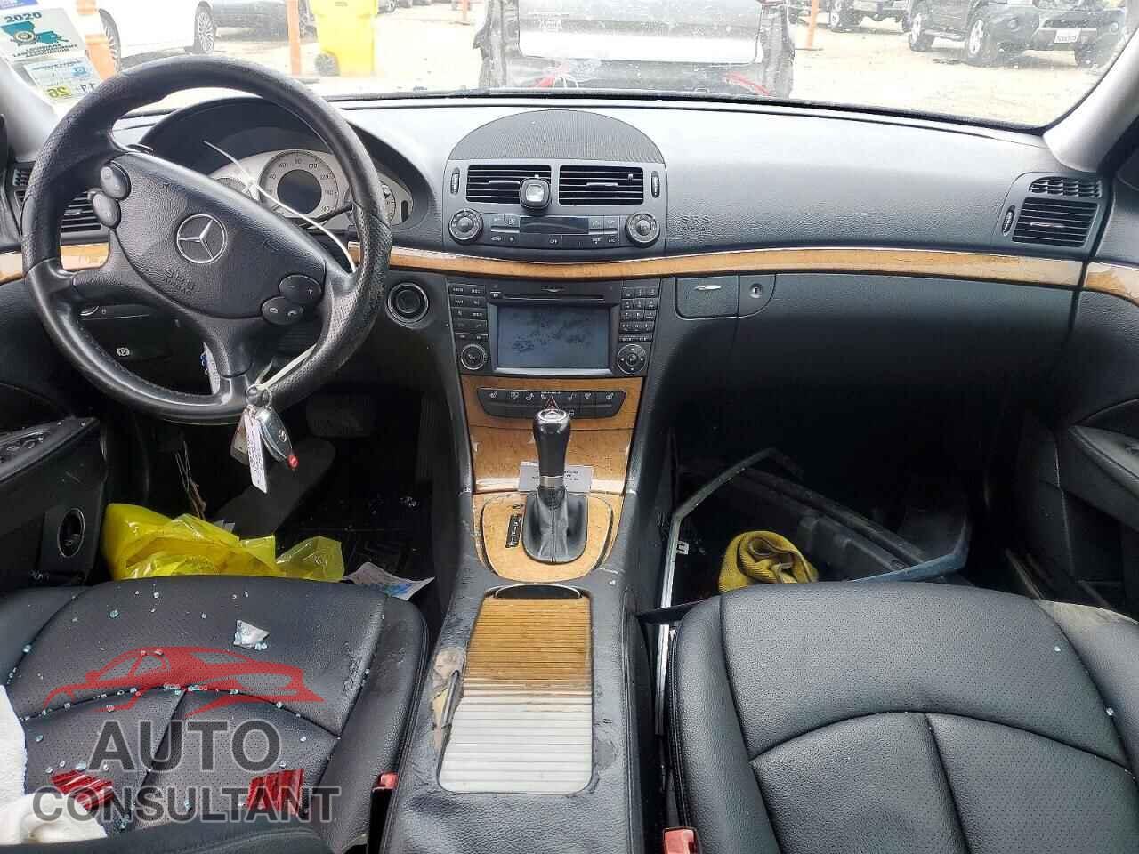 MERCEDES-BENZ E-CLASS 2009 - WDBUF56X49B426971