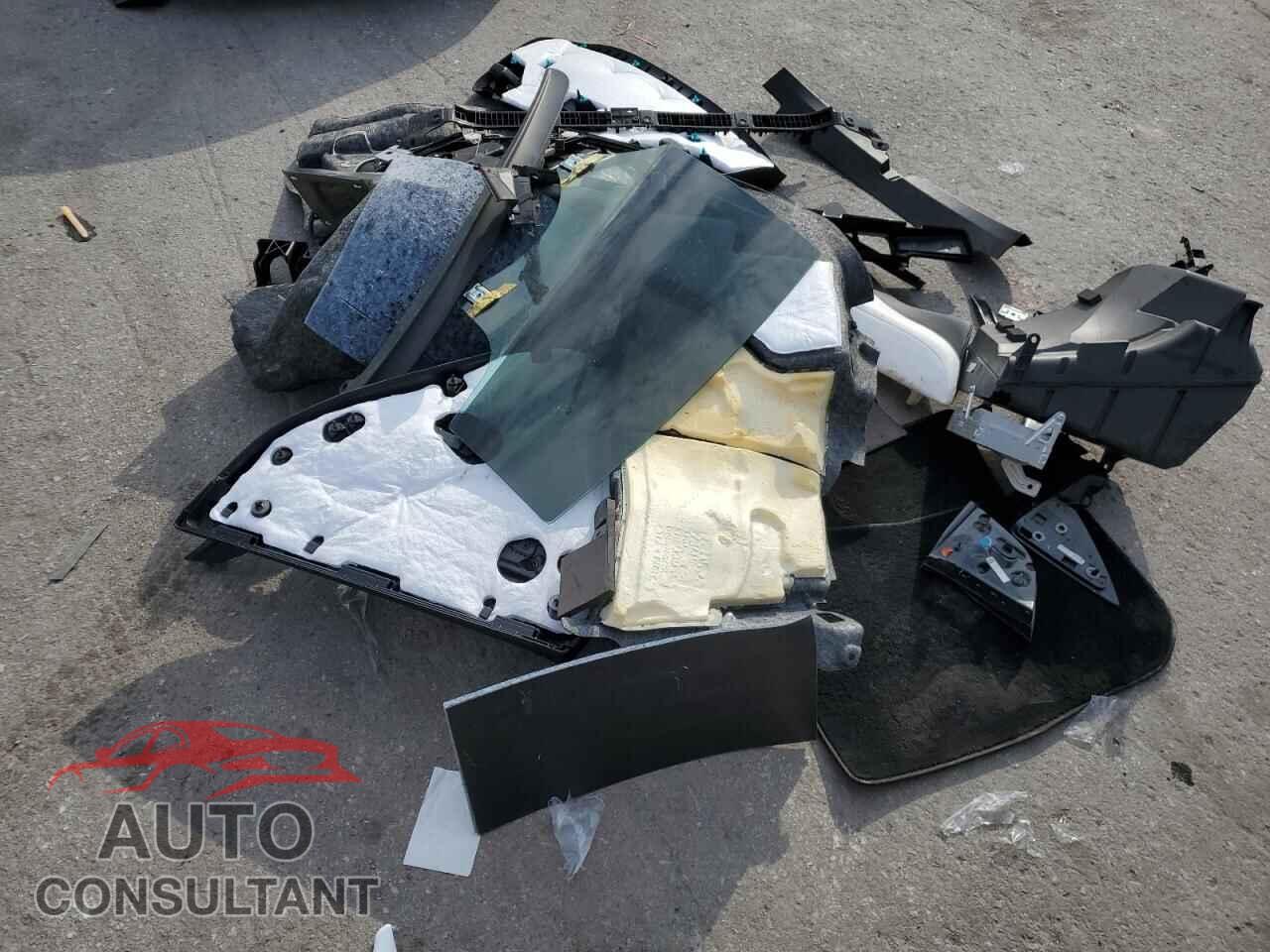 TESLA MODEL 3 2018 - 5YJ3E1EA0JF155589