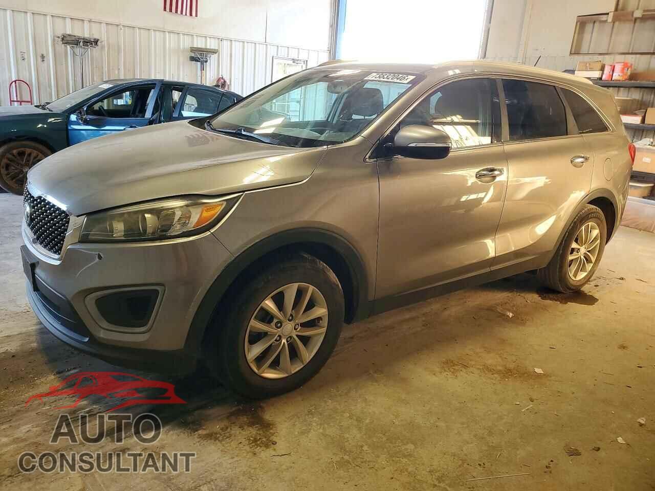 KIA SORENTO 2017 - 5XYPG4A55HG201913