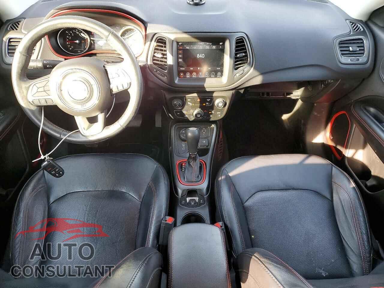 JEEP COMPASS 2017 - 3C4NJDDB7HT689121