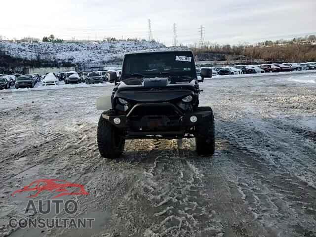 JEEP WRANGLER 2011 - 1J4AA2D12BL574174