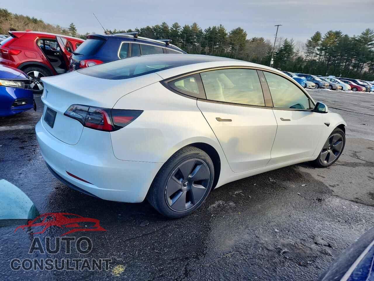 TESLA MODEL 3 2023 - 5YJ3E1EA3PF484702