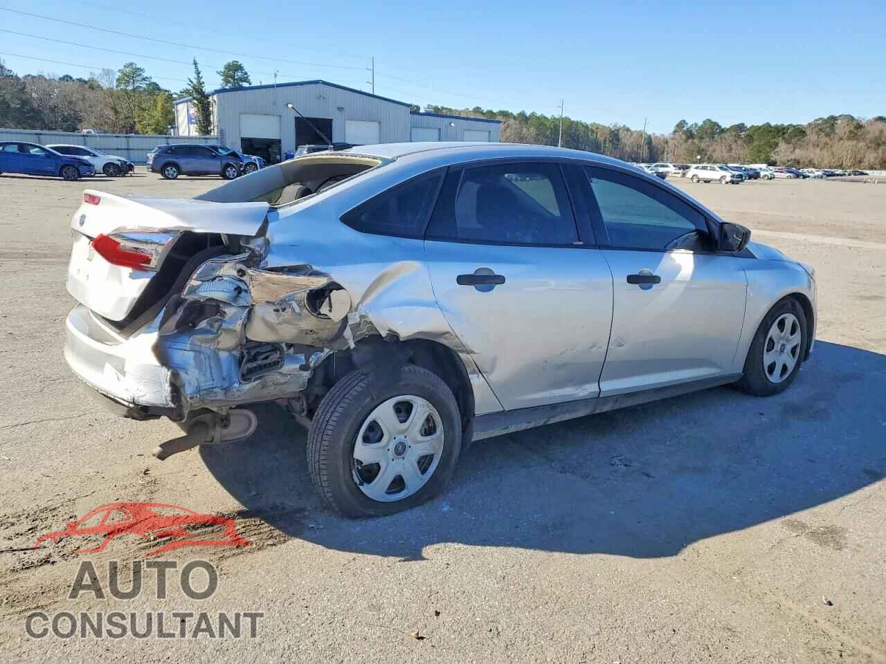 FORD FOCUS 2018 - 1FADP3E29JL321601