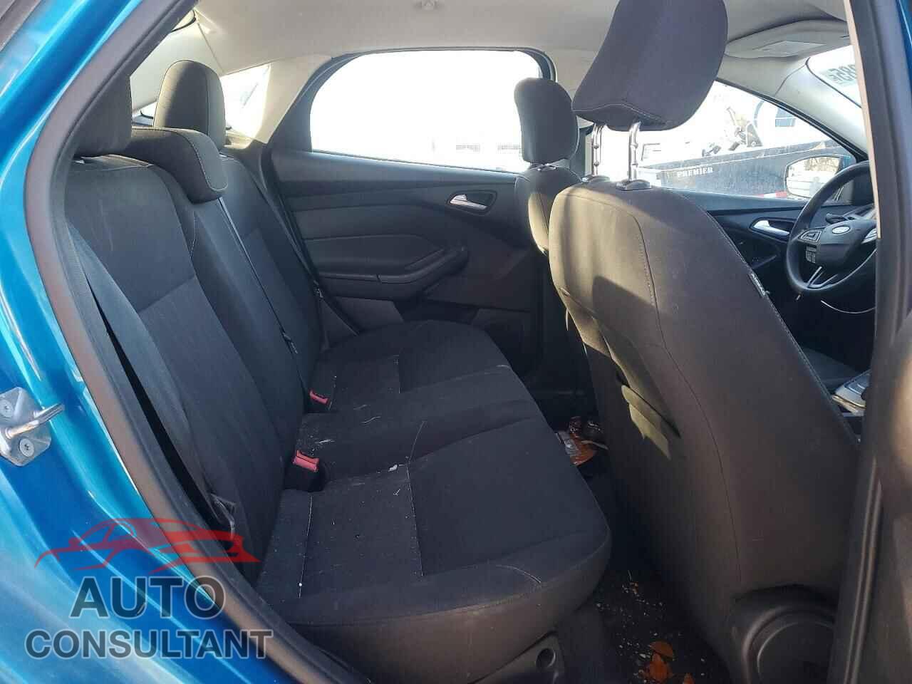 FORD FOCUS 2015 - 1FADP3F27FL360421