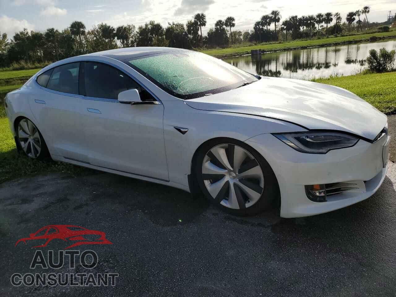 TESLA MODEL S 2020 - 5YJSA1E22LF415008
