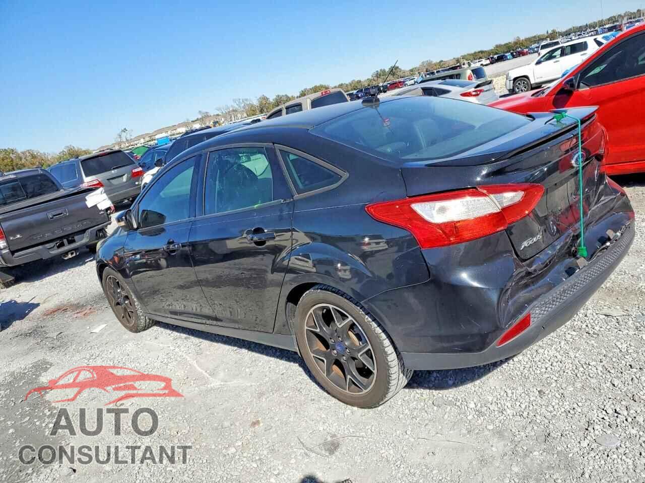 FORD FOCUS 2014 - 1FADP3F2XEL204128