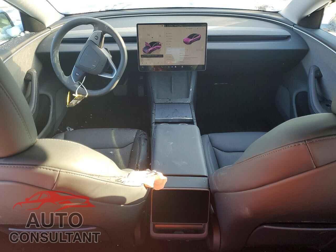 TESLA MODEL 3 2025 - 5YJ3E1EA2SF032815