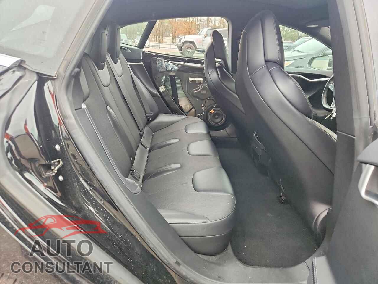 TESLA MODEL S 2017 - 5YJSA1E17HF204191