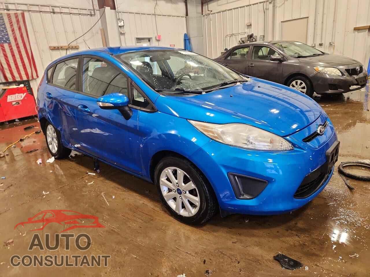 FORD FIESTA 2013 - 3FADP4EJ3DM132359