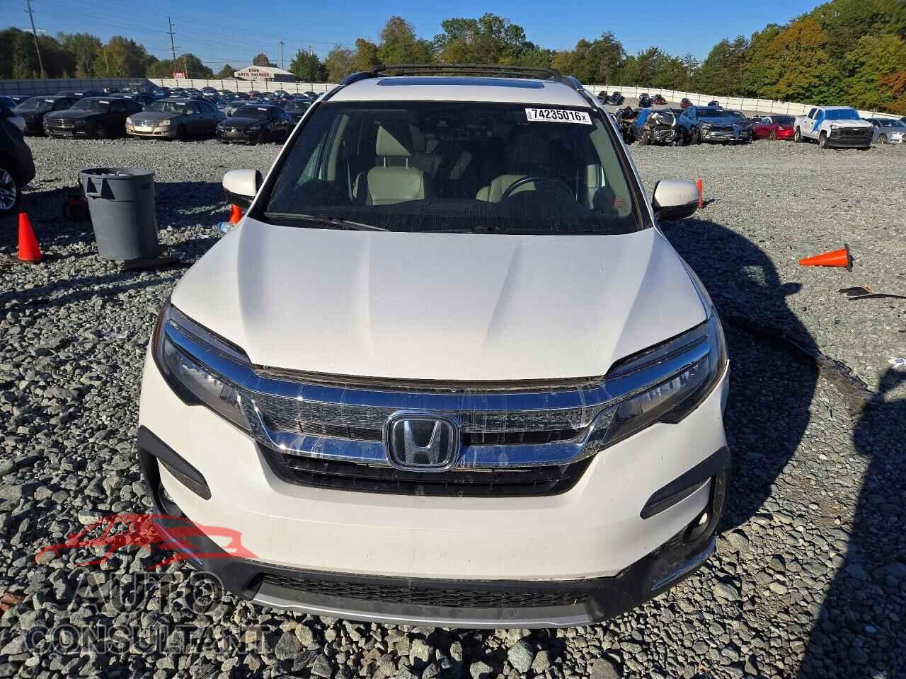 HONDA PILOT 2021 - 5FNYF6H04MB070567