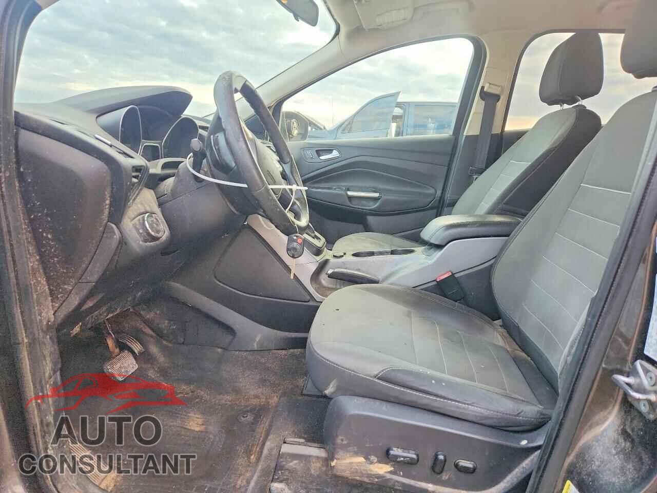 FORD ESCAPE 2015 - 1FMCU0GX0FUA68557