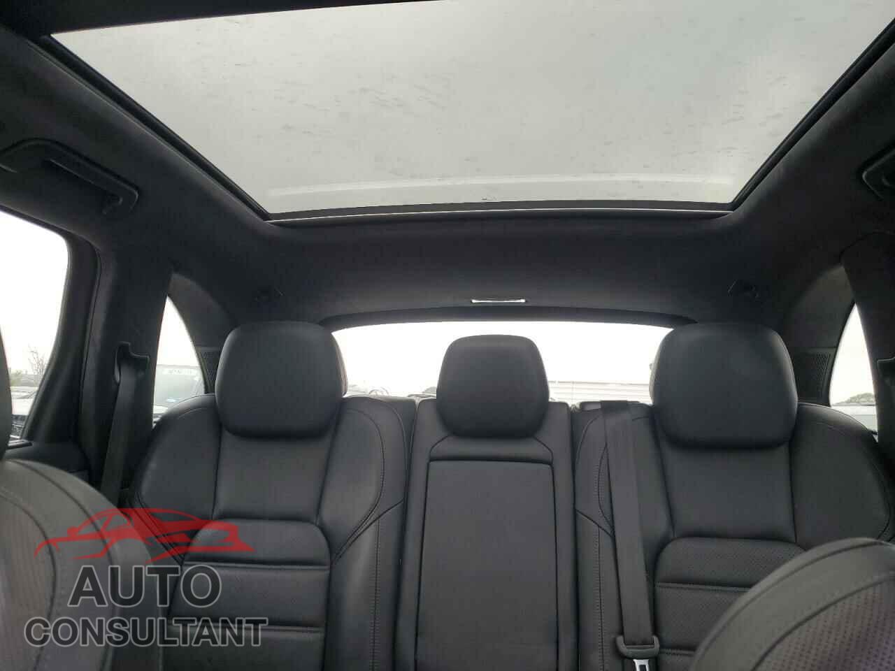 PORSCHE CAYENNE 2015 - WP1AC2A20FLA80834