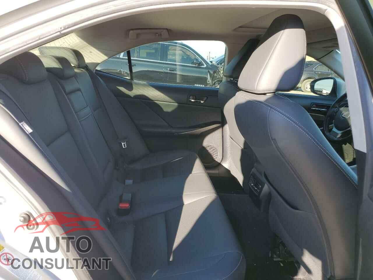 LEXUS IS 2015 - JTHBF1D25F5065901
