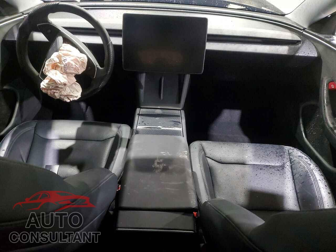 TESLA MODEL 3 2024 - 5YJ3E1EAXRF868883