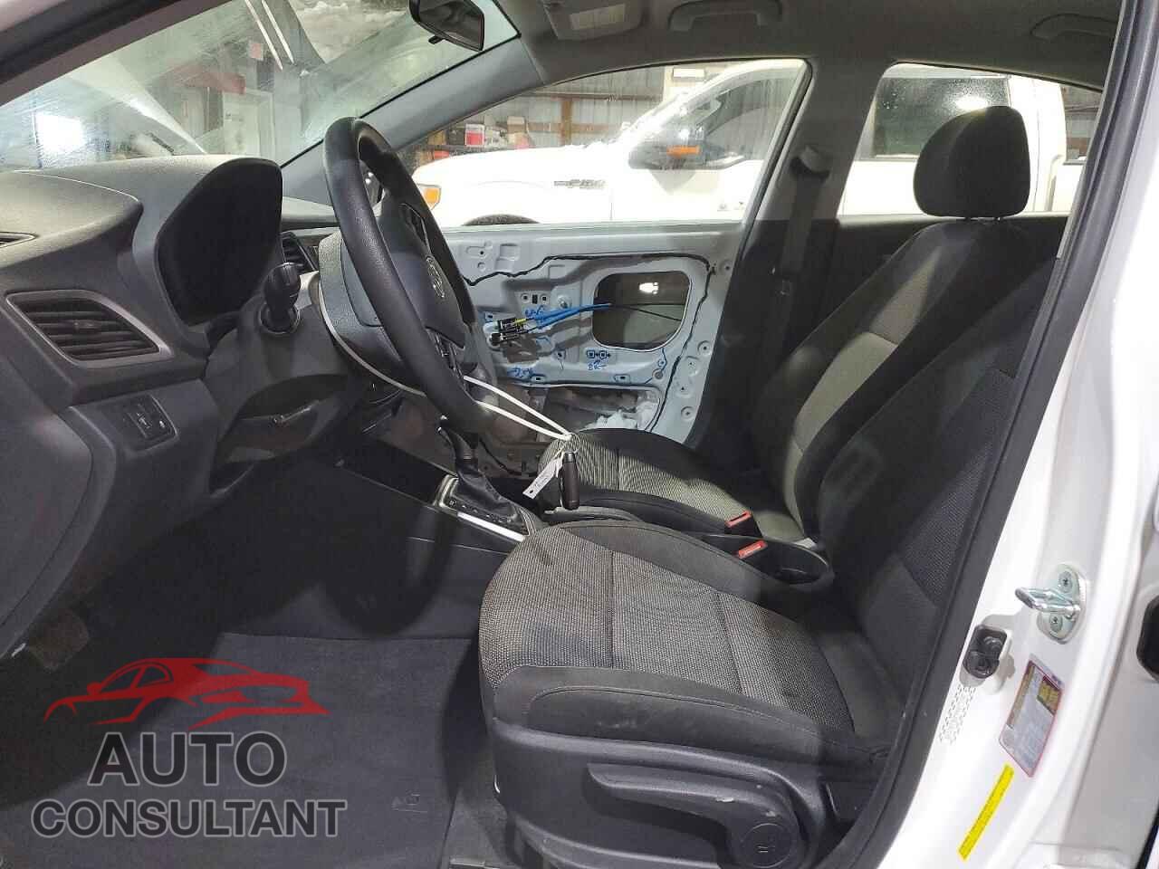 HYUNDAI ACCENT 2022 - 3KPC24A63NE180168