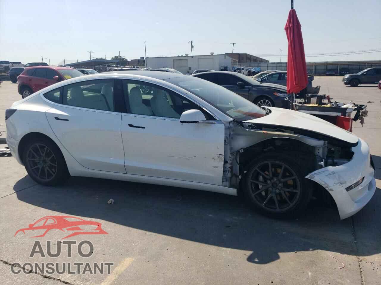 TESLA MODEL 3 2019 - 5YJ3E1EB5KF421554