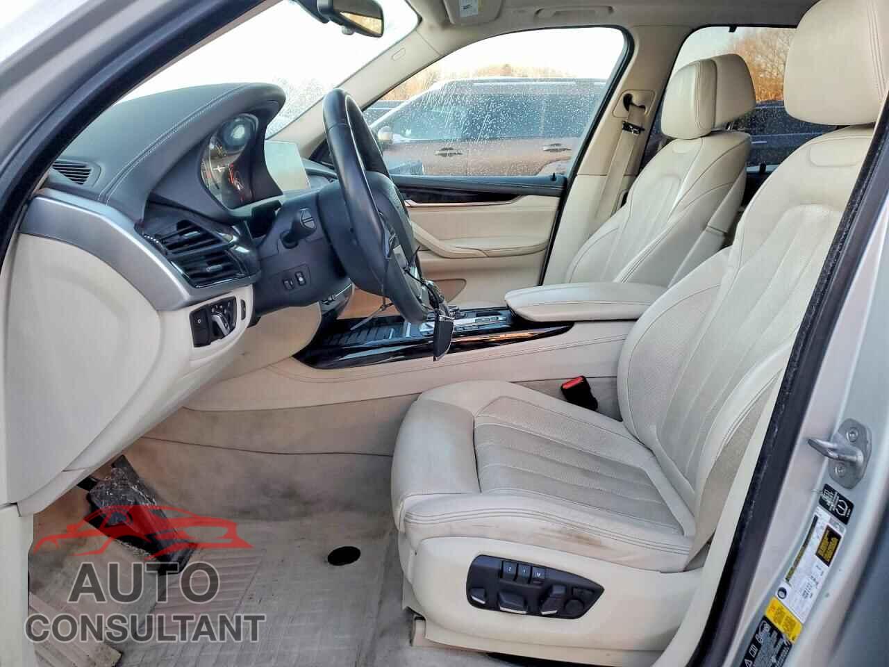 BMW X5 2014 - 5UXKS4C58E0C07407