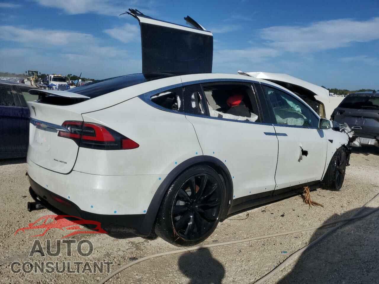 TESLA MODEL X 2020 - 5YJXCBE2XLF226046