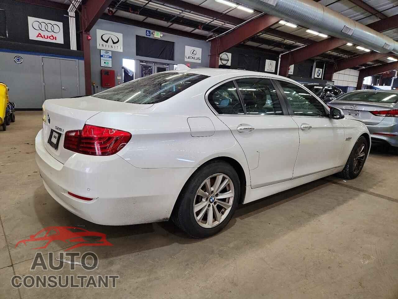 BMW 5 SERIES 2015 - WBA5A7C55FG143204